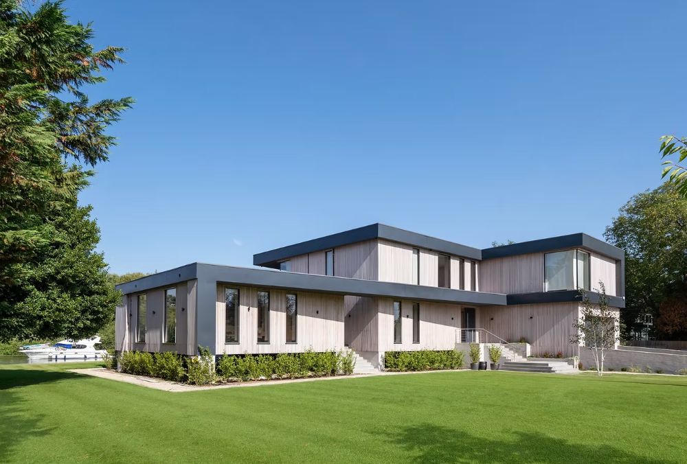 Riverside House, Berkshire